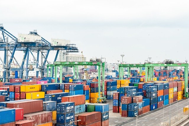 10月上旬沿海八大港口集装箱吞吐量同比削减7.3%